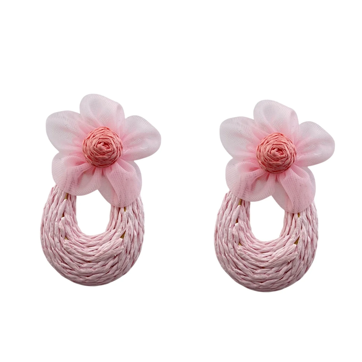 گوشواره زنانه طرح گل، انتخابی شیک و دخترانه