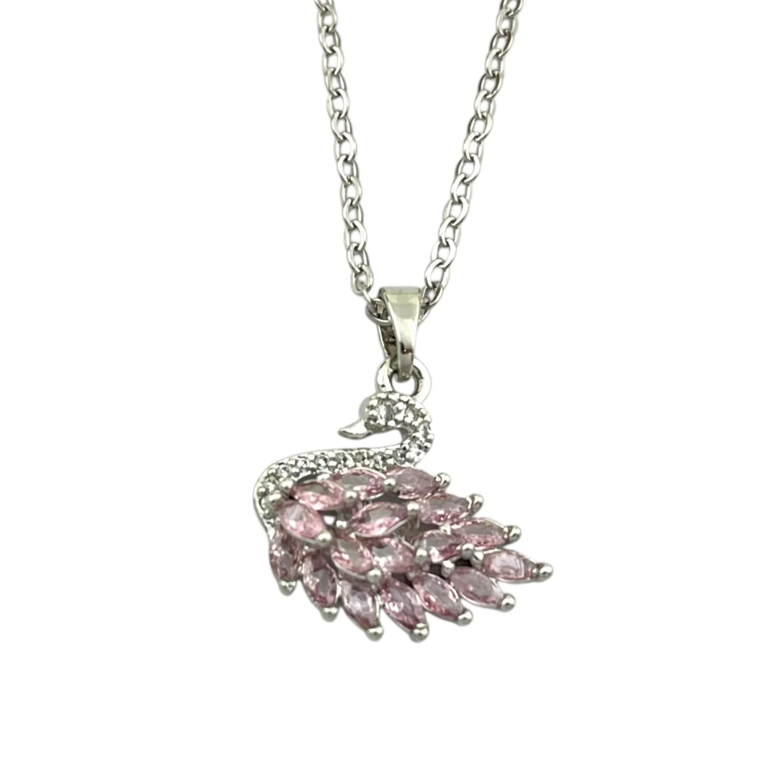 گردنبند زنانه طرح قو جواهری، ظاهری شیک و دلربا 