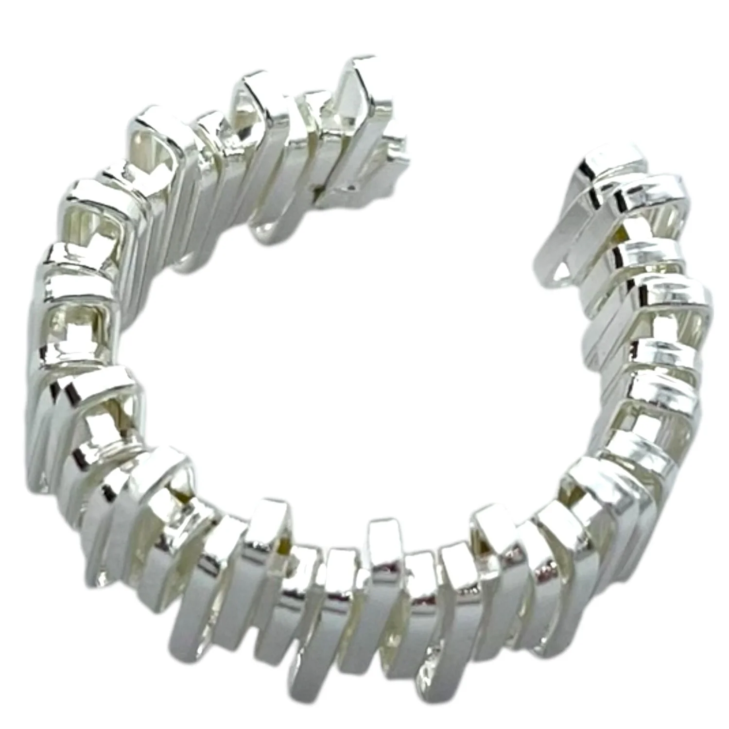 انگشتر زنانه مدل خطی حصیری مینیمال و شیک