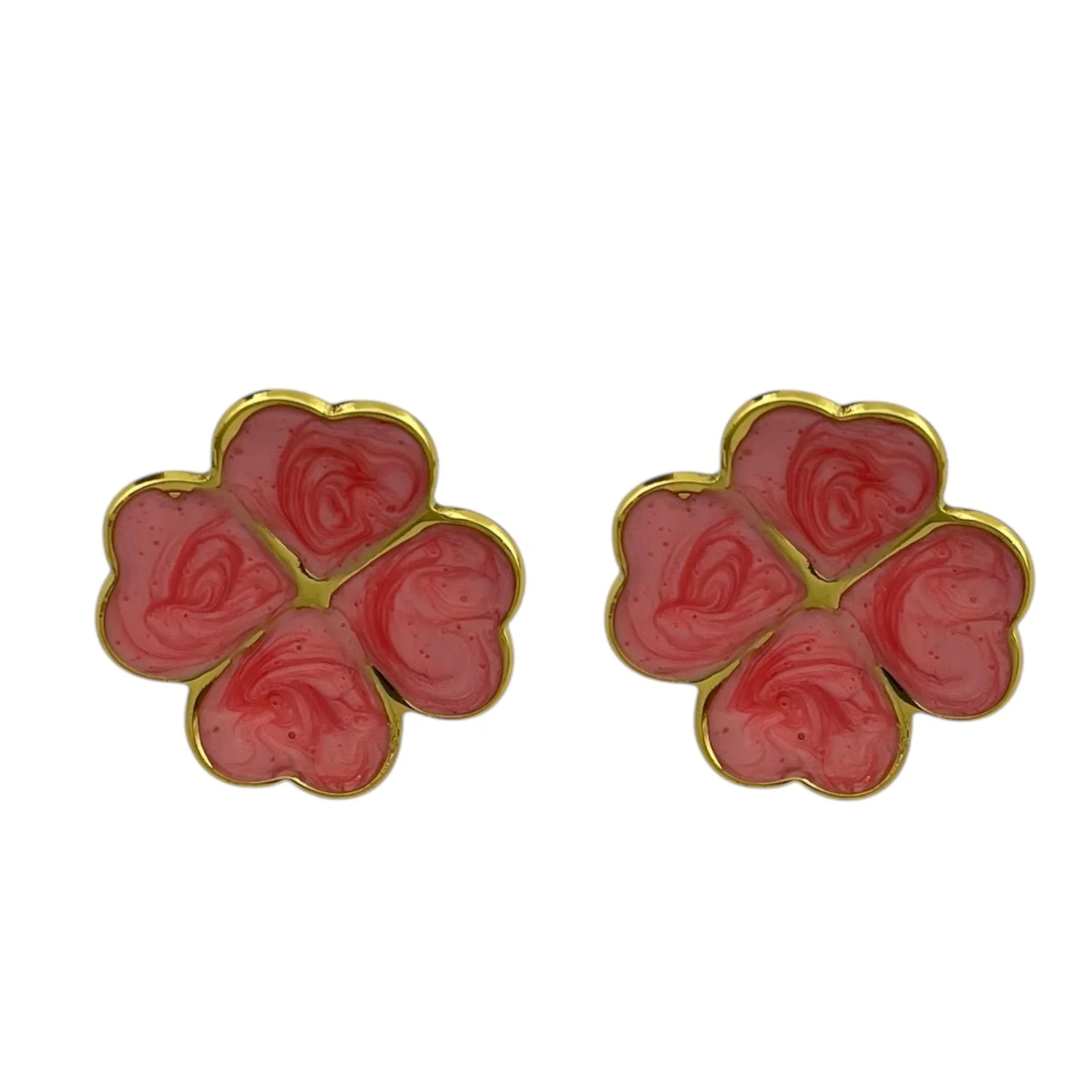 گوشواره زنانه طرح گل میناکاری شده، ظرافت و زیبایی