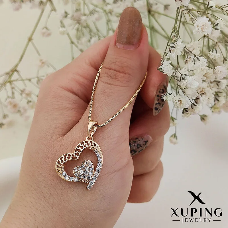 گردنبند پلاک قلب ورساچ نگین دار ژوپینگ، درخشش بی‌نظیر