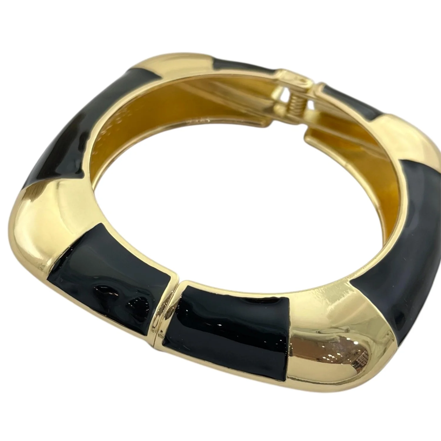 دستبند زنانه بنگل با طرح مربعی و رنگبندی جذاب