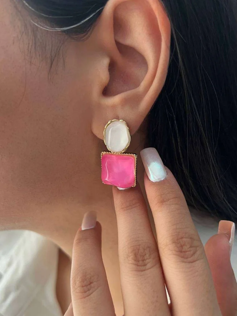 گوشواره زنانه با طرح پاستیلی، رنگ‌های شاد و دلپذیر