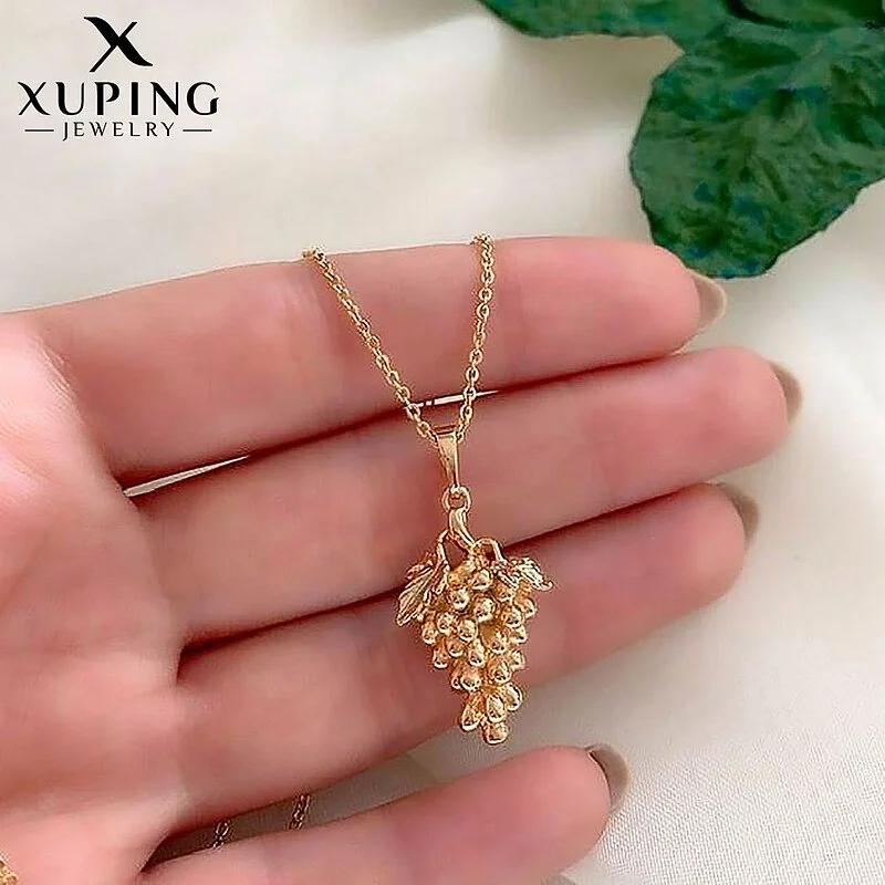 گردنبند پلاک انگور ژوپینگ، جلوه‌ای از زیبایی و درخشش