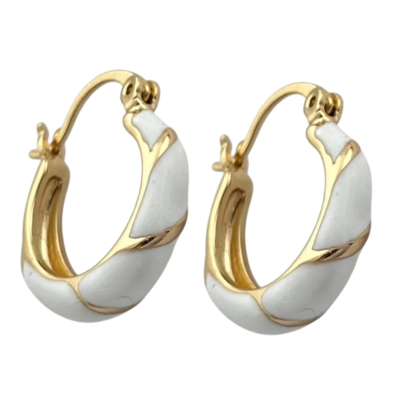 گوشواره زنانه حلقه ای با طرح میناکاری ژوپینگ