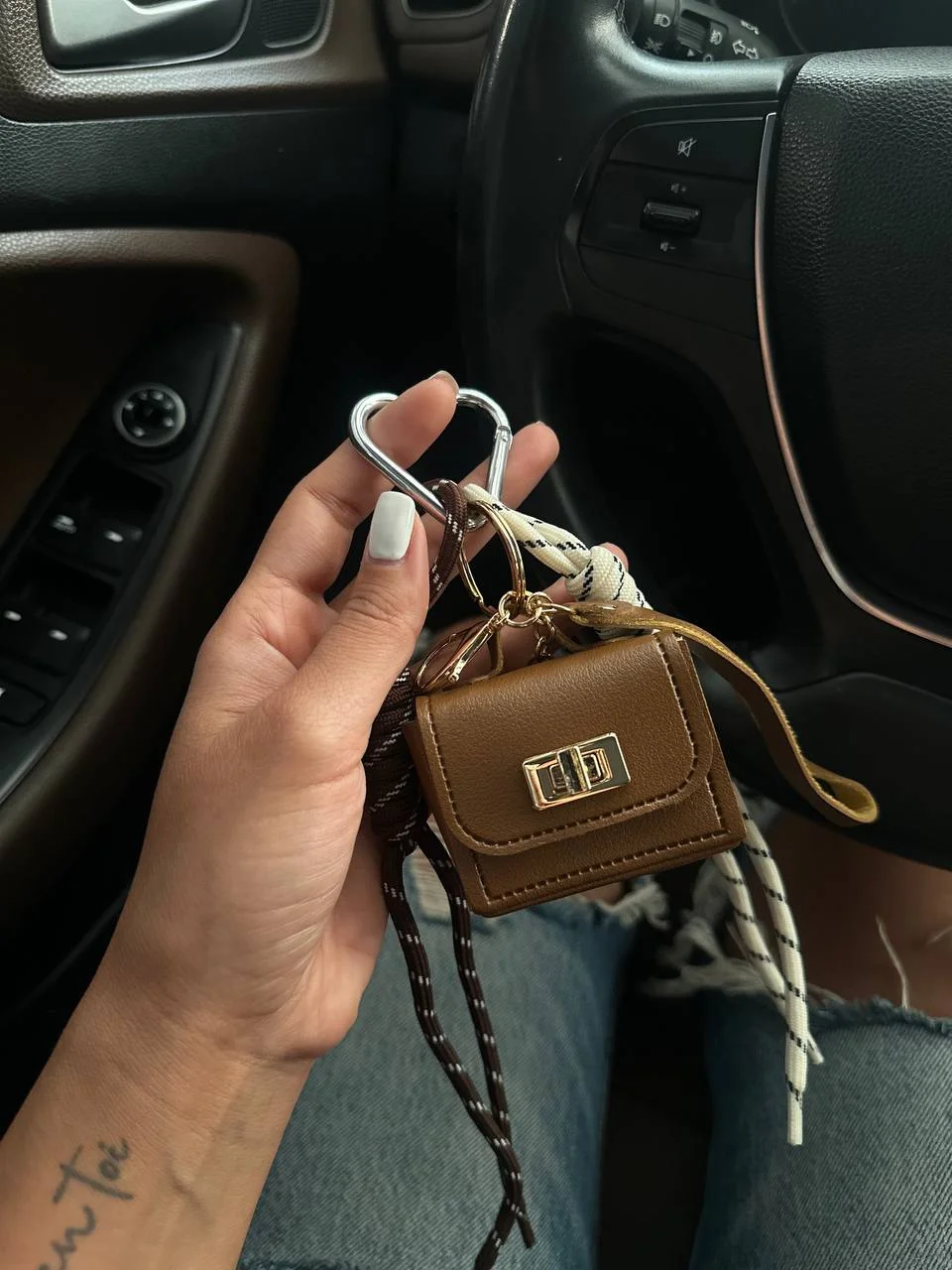 آویز کیف شیک طرح کاور ایرپاد، اکسسوری جذاب