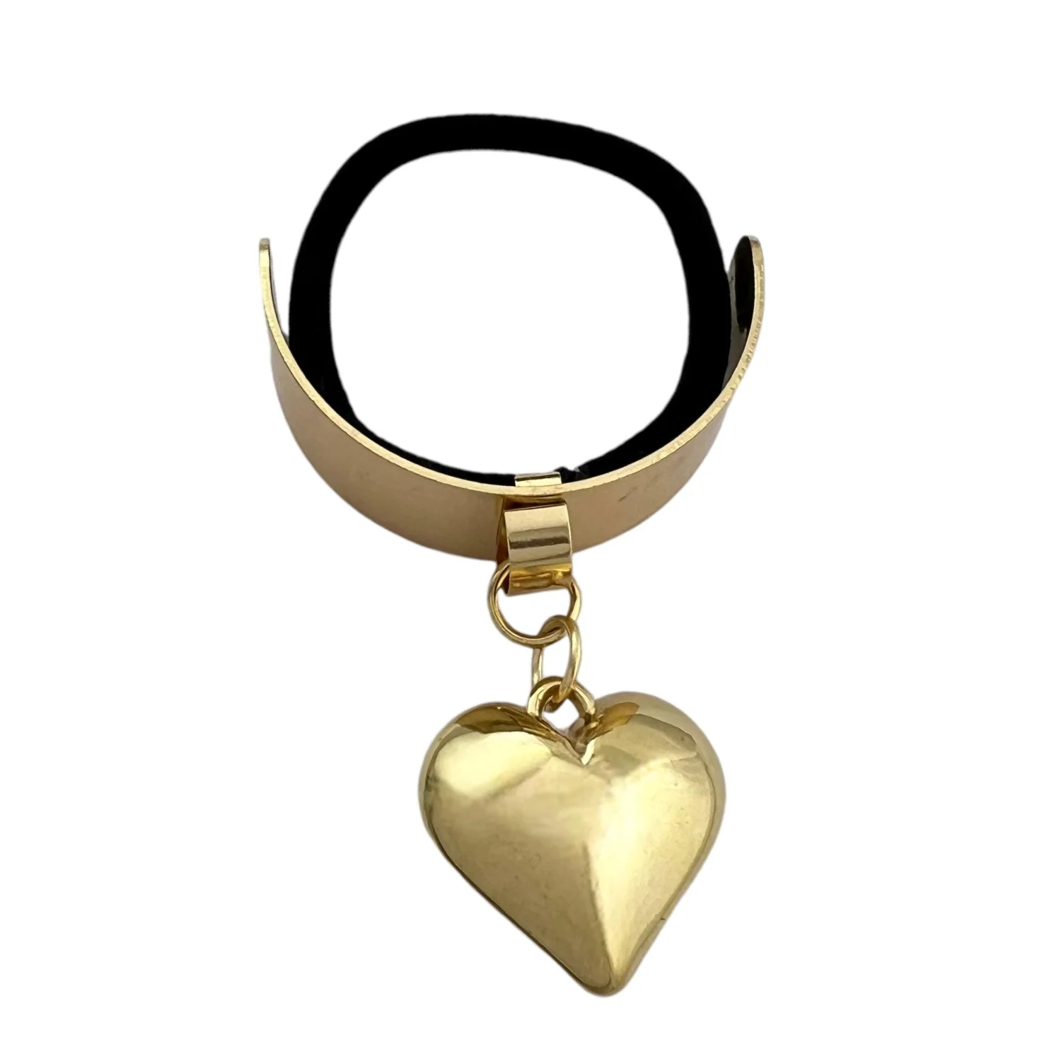 کش مو زنانه با آویز قلب طلایی، انتخابی شیک و جذاب