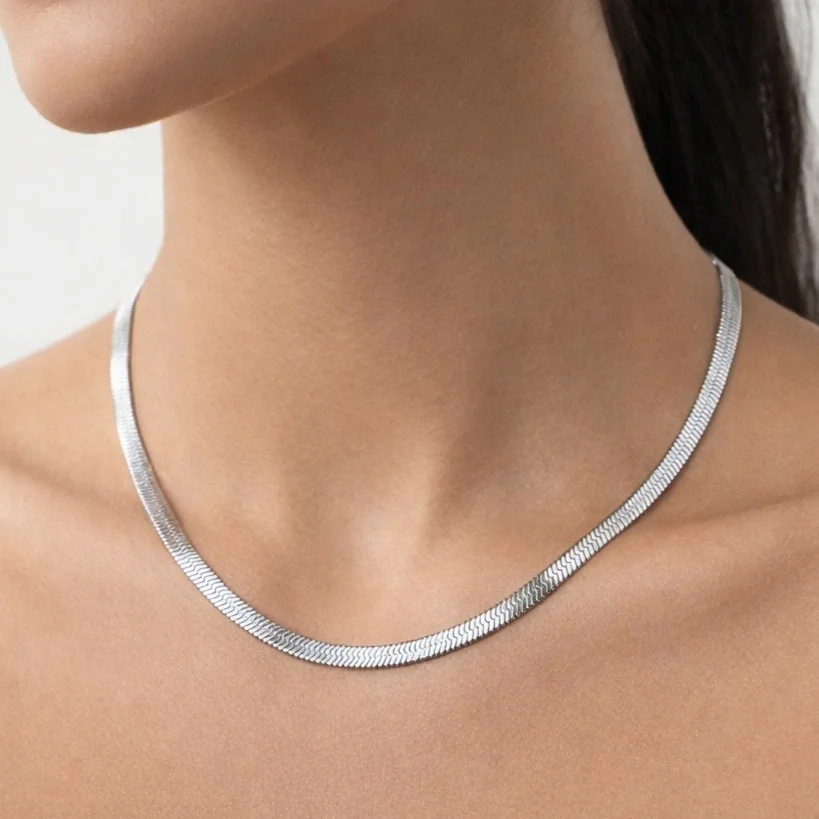 گردنبند زنانه مدل سرپینا طرح زنجیر ماری براق