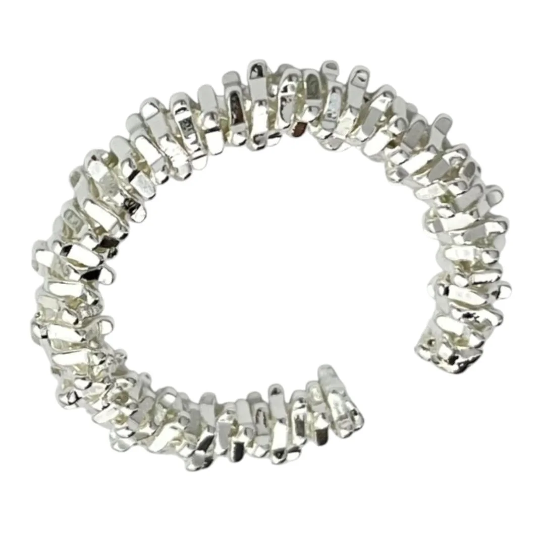 انگشتر زنانه مینیمال طرح پولکی ردیفی