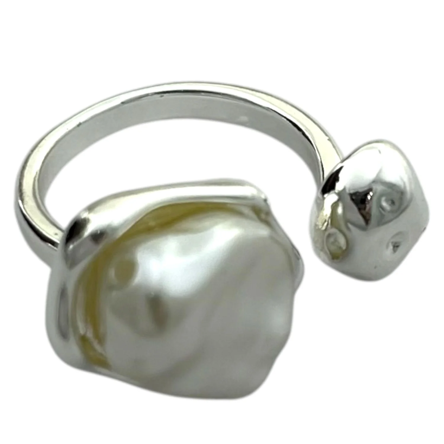 انگشتر زنانه مینیمال طرح مروارید، درخشش لطیف دستان شما