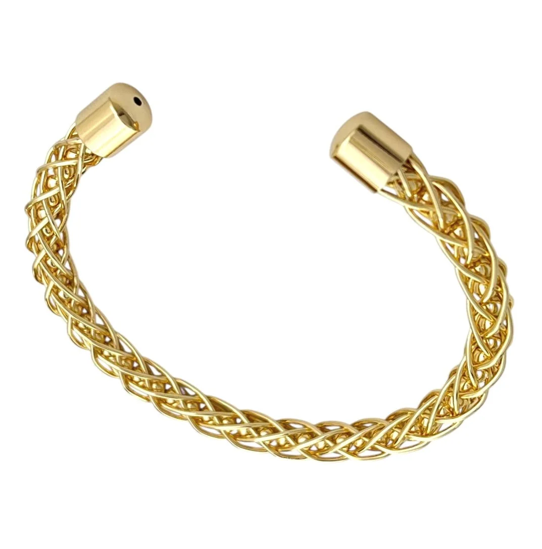 دستبند بنگل زنانه مدل آئوريروپ طرح بافت طنابی طلایی