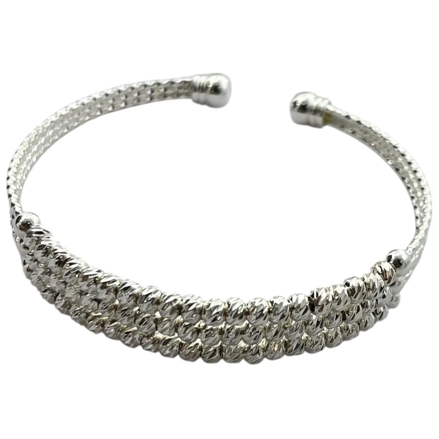 دستبند بنگل زنانه مدل توپی با طراحی ظریف و درخشان