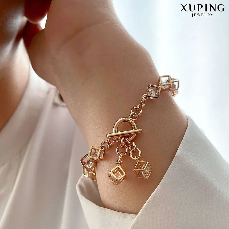 دستبند مکعبی ظریف با قفل T و نگین سواروسکی ژوپینگ