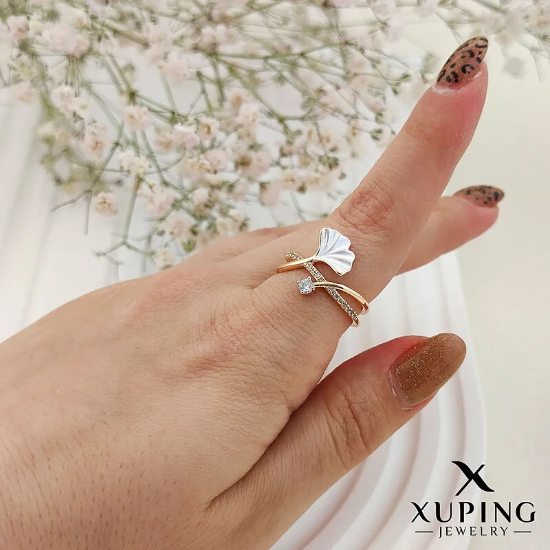 انگشتر طرح صدف با نگین های ظریف ژوپینگ، زیبایی در دستان شما