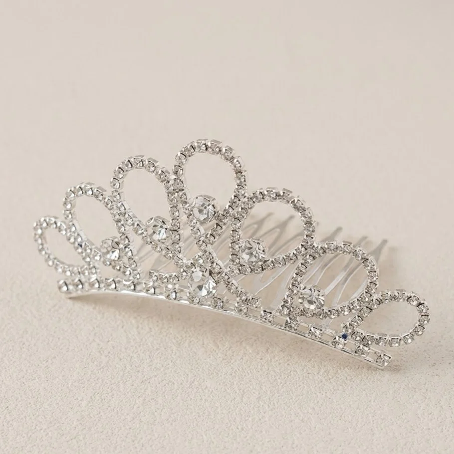 تاج مو زنانه جواهری ظریف نگین‌دار مدل تالیرئا نقره‌ای