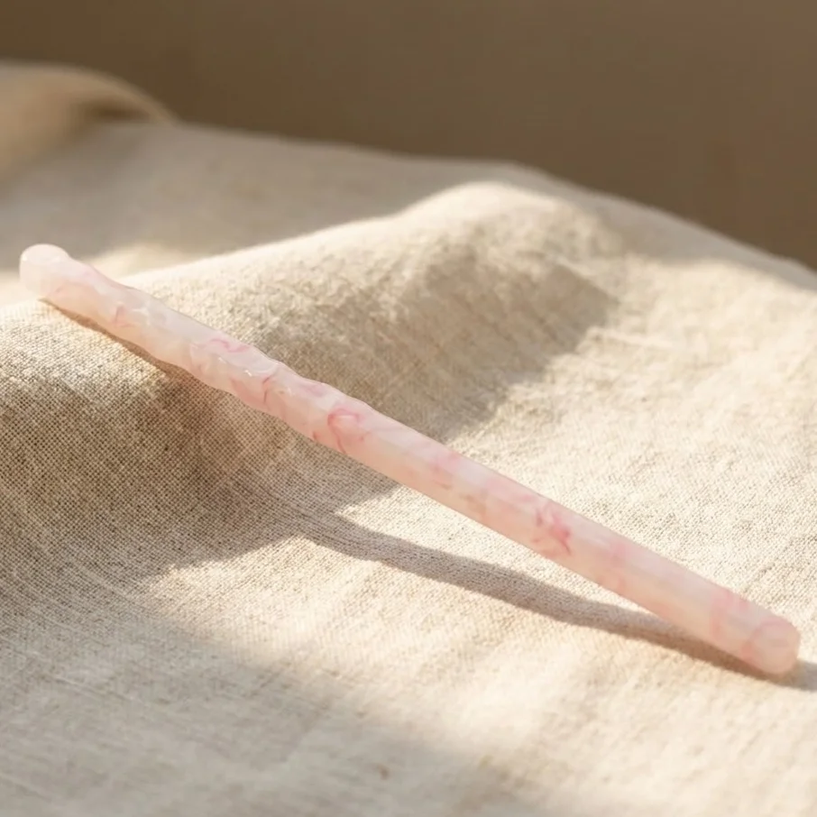 کانزاشی مو زنانه رزینی مرمری صورتی مدل لونا مینیمال لوکس