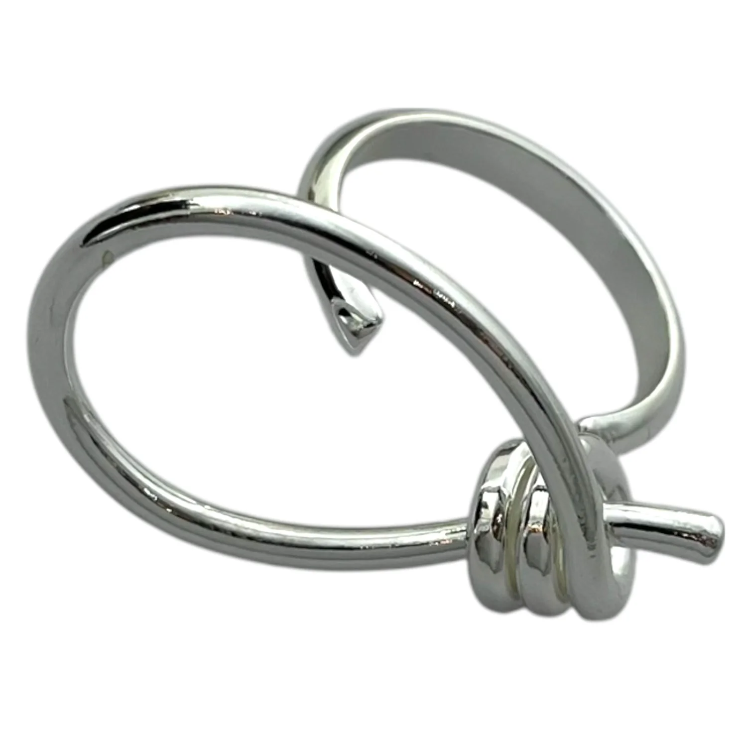 انگشتر زنانه مینیمال طرح گره با آبکاری نقره