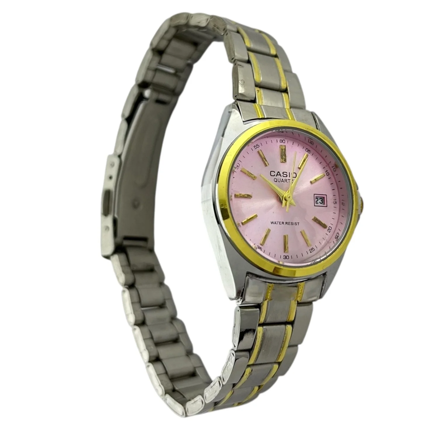 ساعت مچی زنانه با طرح کاسیو، ظرافت در دستان شما