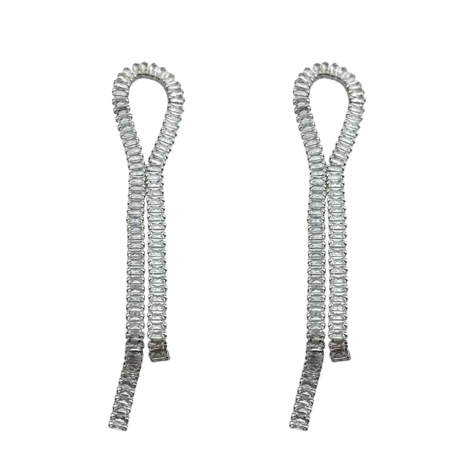 گوشواره آویز زنانه طرح جواهری، درخشش خیرهکننده