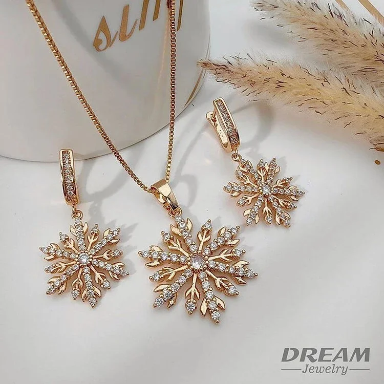 نیمست گوشواره و گردنبند زنانه طرح برف نگین‌دار برند DREAM