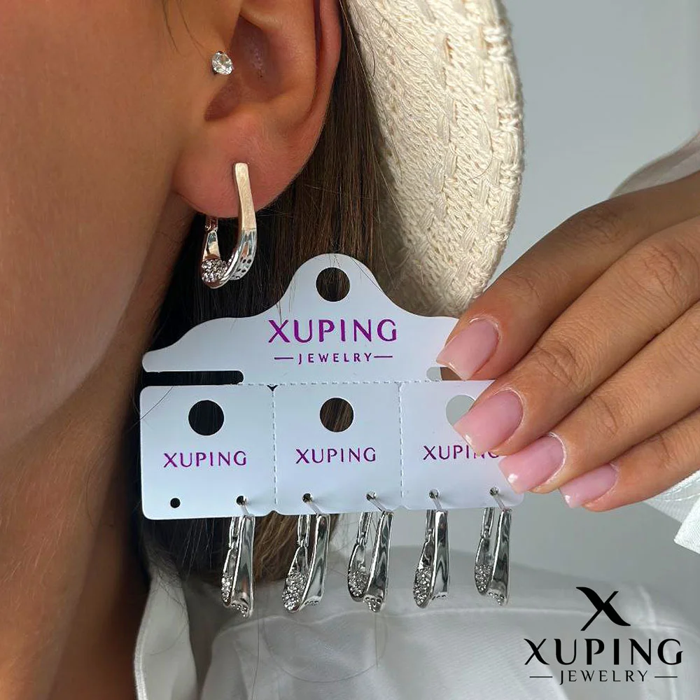 گوشواره حلقه ای مدل نگین دار با طرح طلا برند ژوپینگ