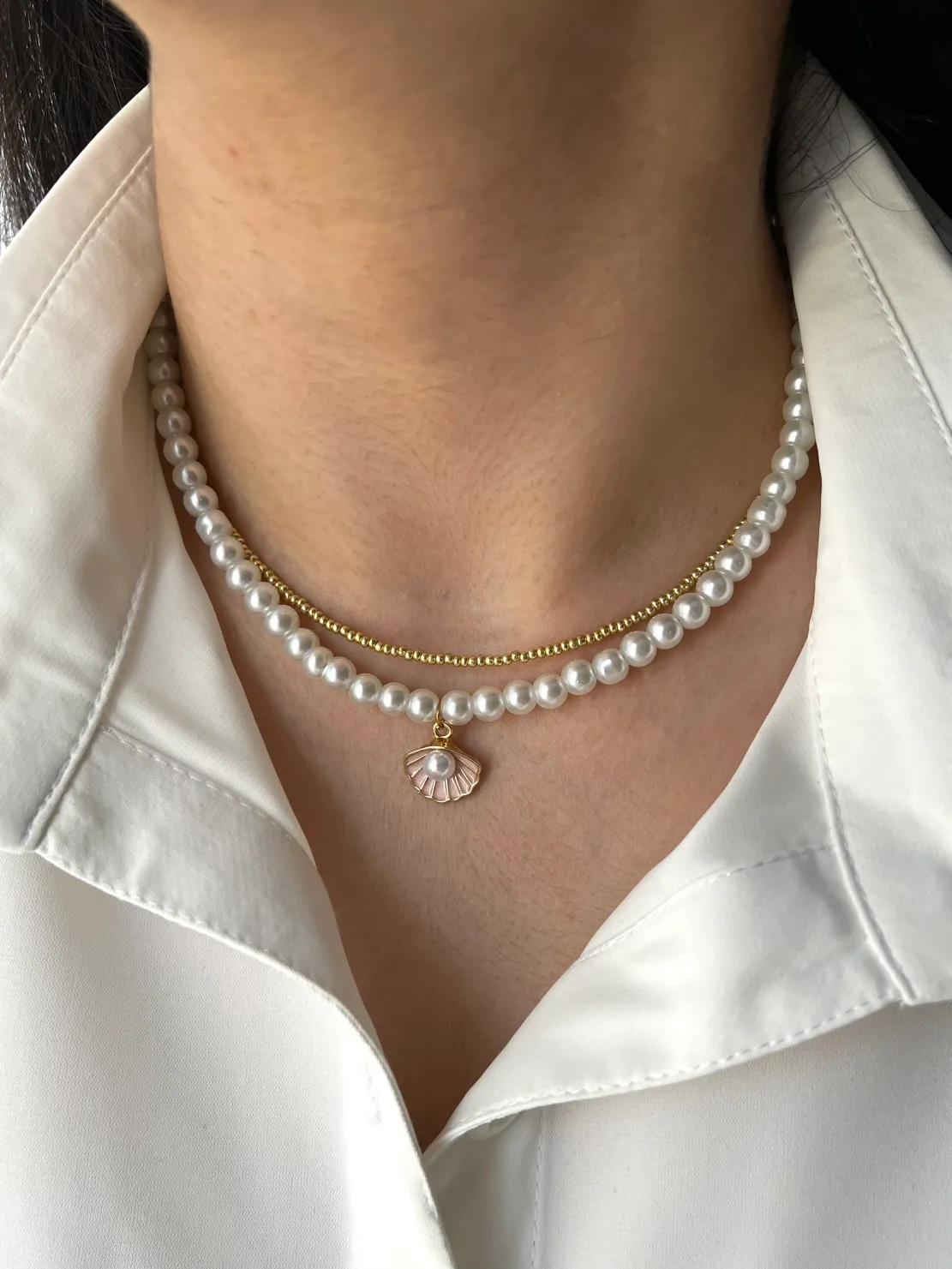 نیم ست گردنبند و دستبند طرح صدف مرواریدی ظریف و دوست داشتنی