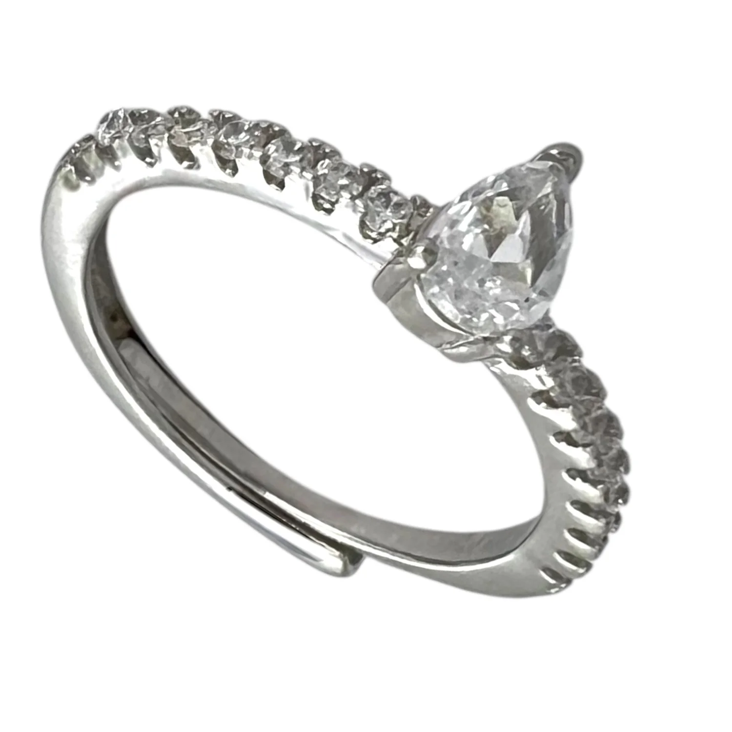 انگشتر زنانه با نگین طرح اشک و تزئینات ظریف