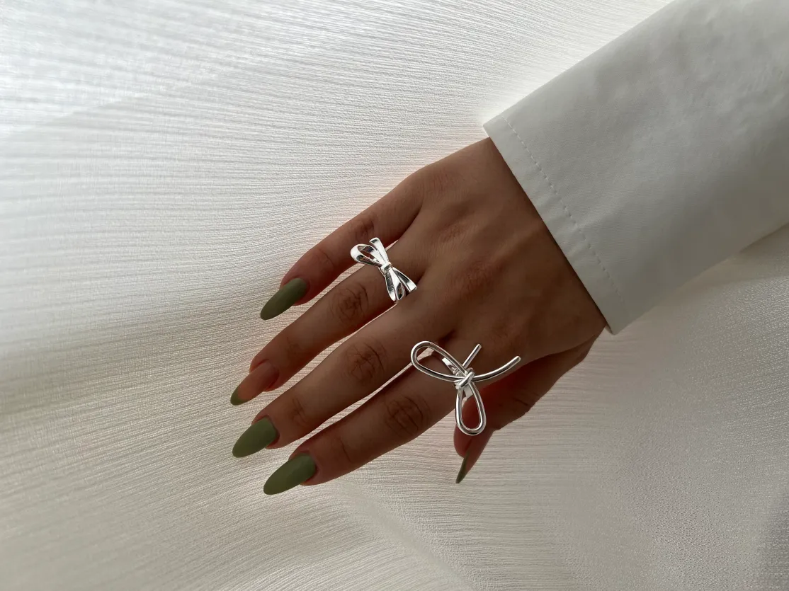 انگشتر مینیمال طرح پاپیون، ظرافت بی‌نظیر برای استایلی مدرن