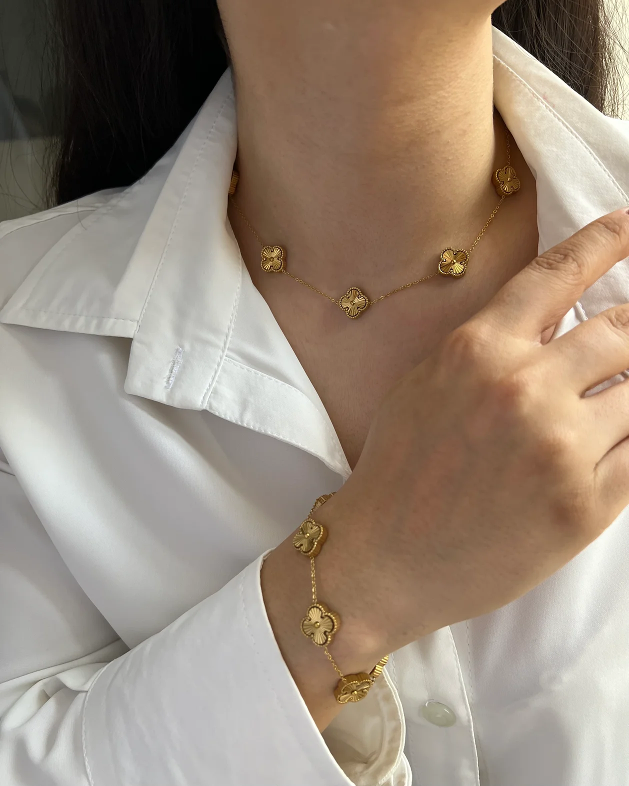 نیم ست گردنبند و دستبند (جدا) طرح ونکلیف با کیفیت مستر