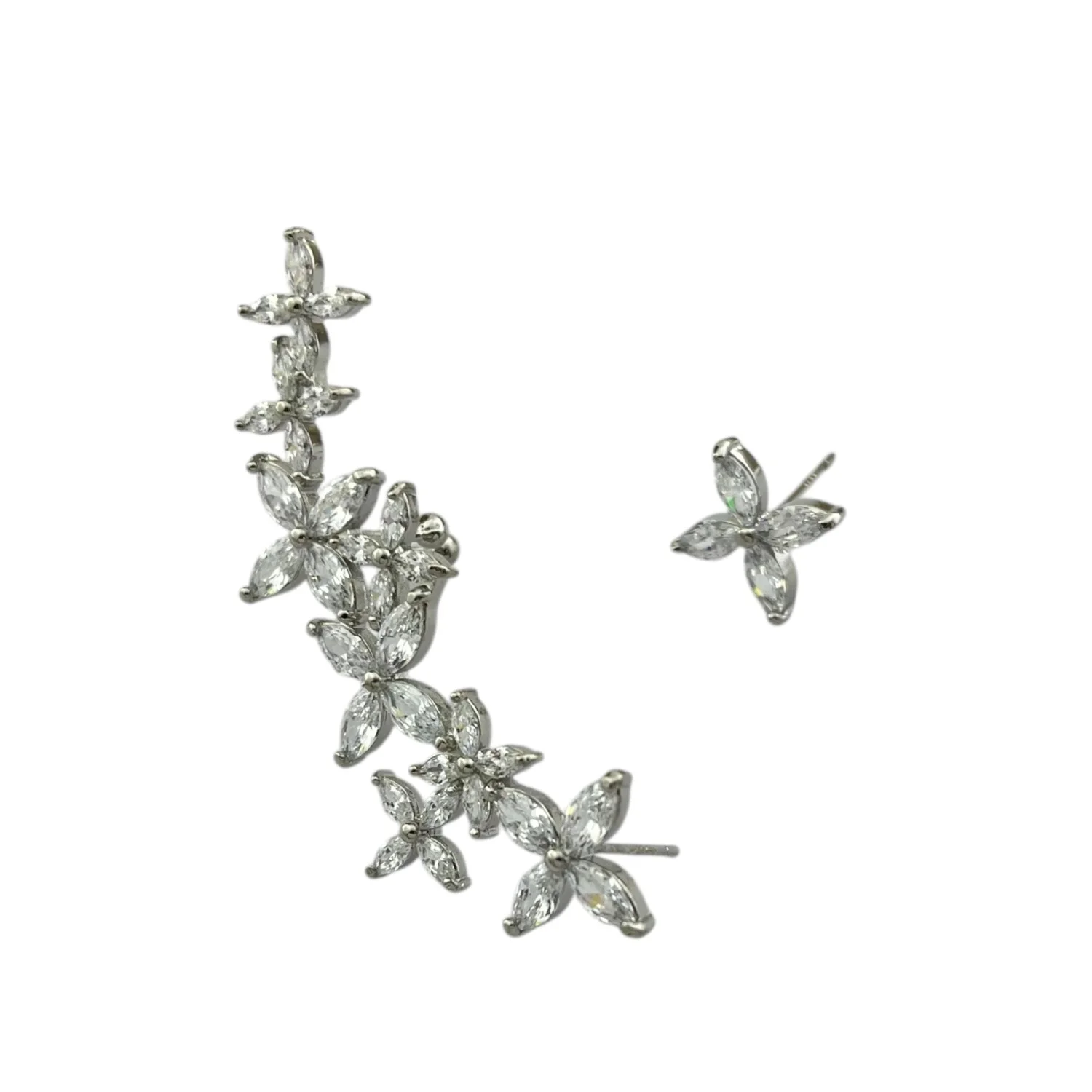 گوشواره زنانه جواهری طرح لاله گوشی، ظرافت بینظیر