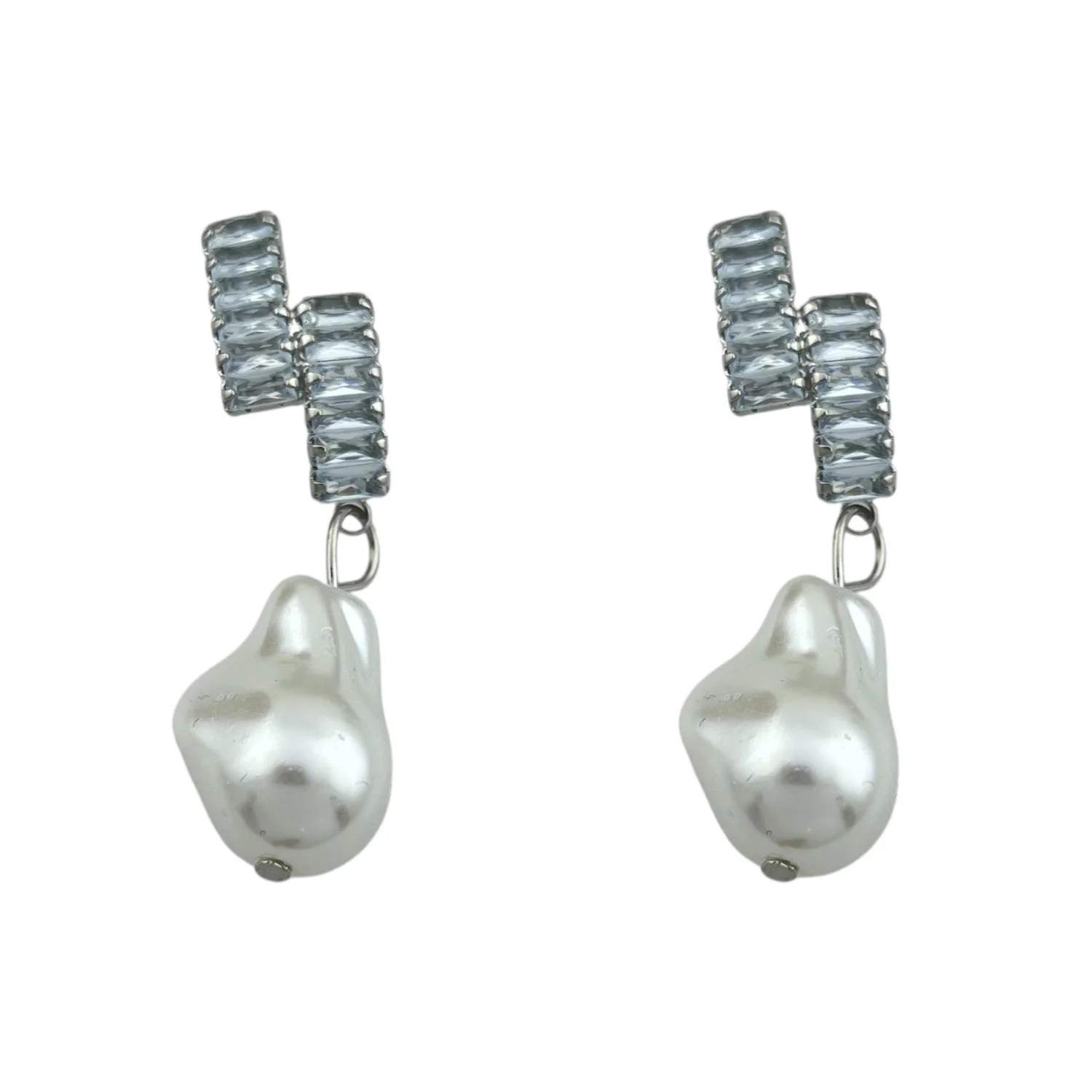 گوشواره زنانه جواهری طرح مروارید، درخشش بی‌نظیر