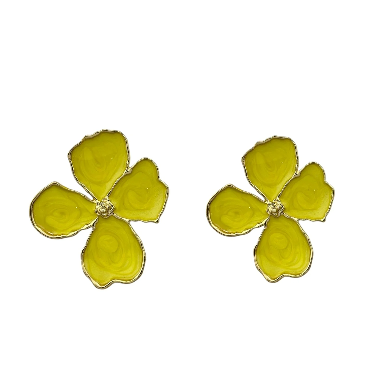 گوشواره زنانه طرح گل آفتابگردان - زیبایی در هر نگاه