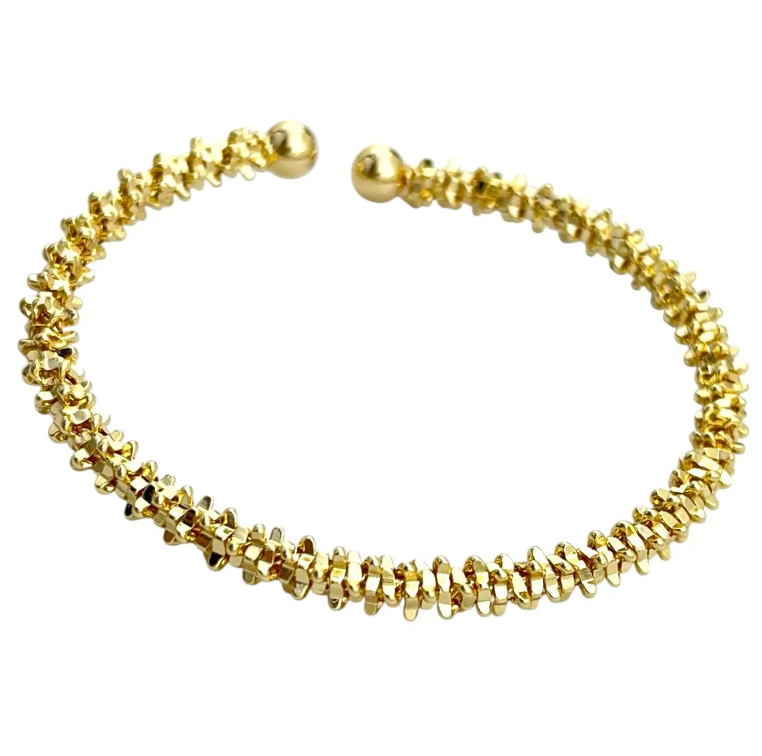 دستبند زنانه بنگل مدل گلدیوِل طرح بافت خاویاری طلایی