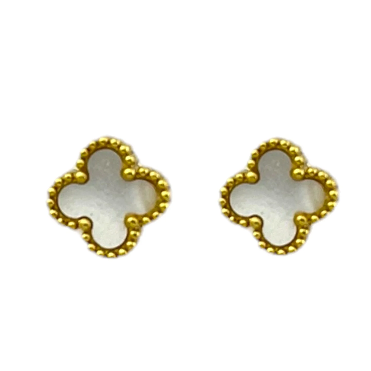 گوشواره زنانه طرح ونکلیف شیک و ظریف  