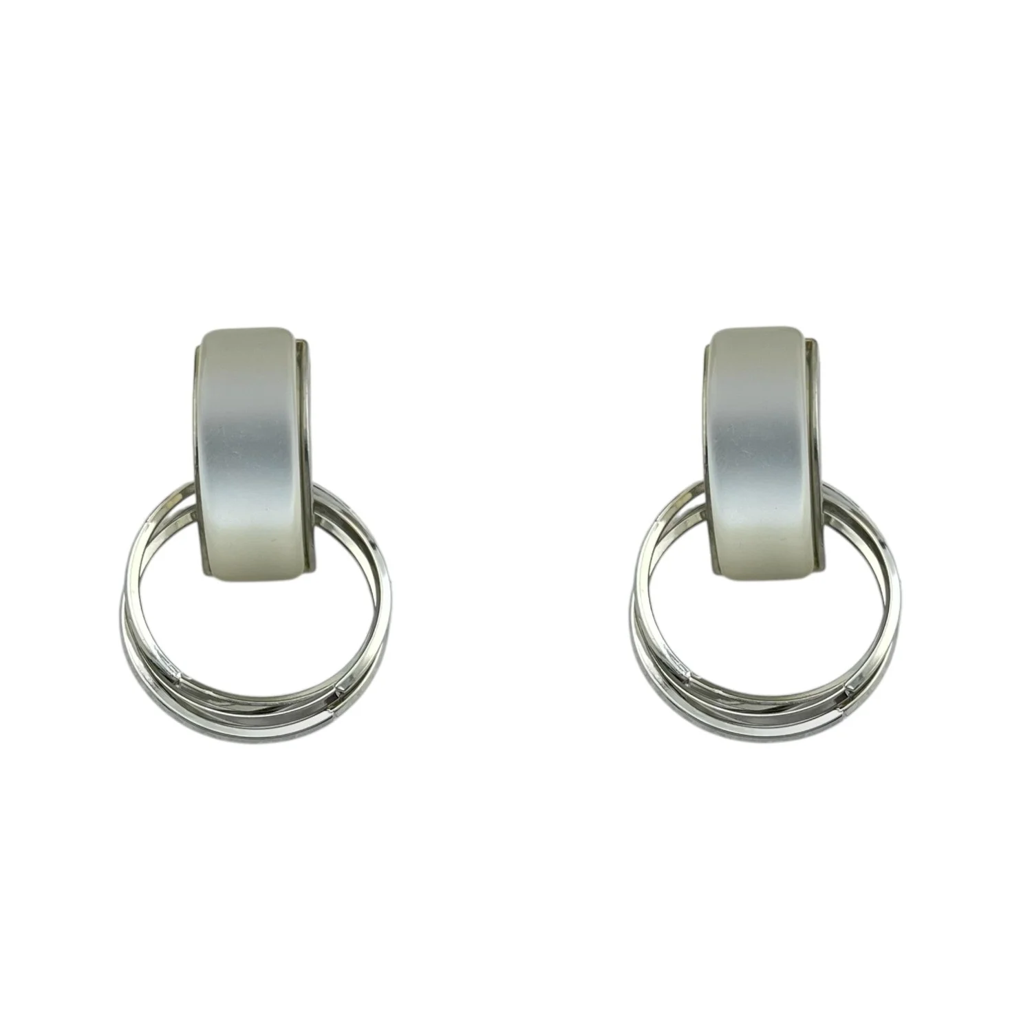 گوشواره دایره‌ای زنانه، طراحی مدرن و جذاب