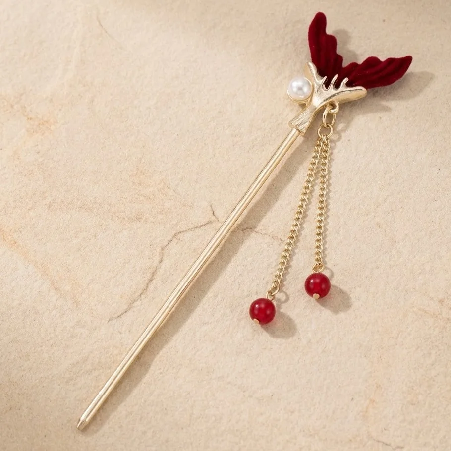 کانزاشی مو زنانه فلزی مدل وَلوِرا طرح بال مخملی با آویز مهره‌ای ظریف