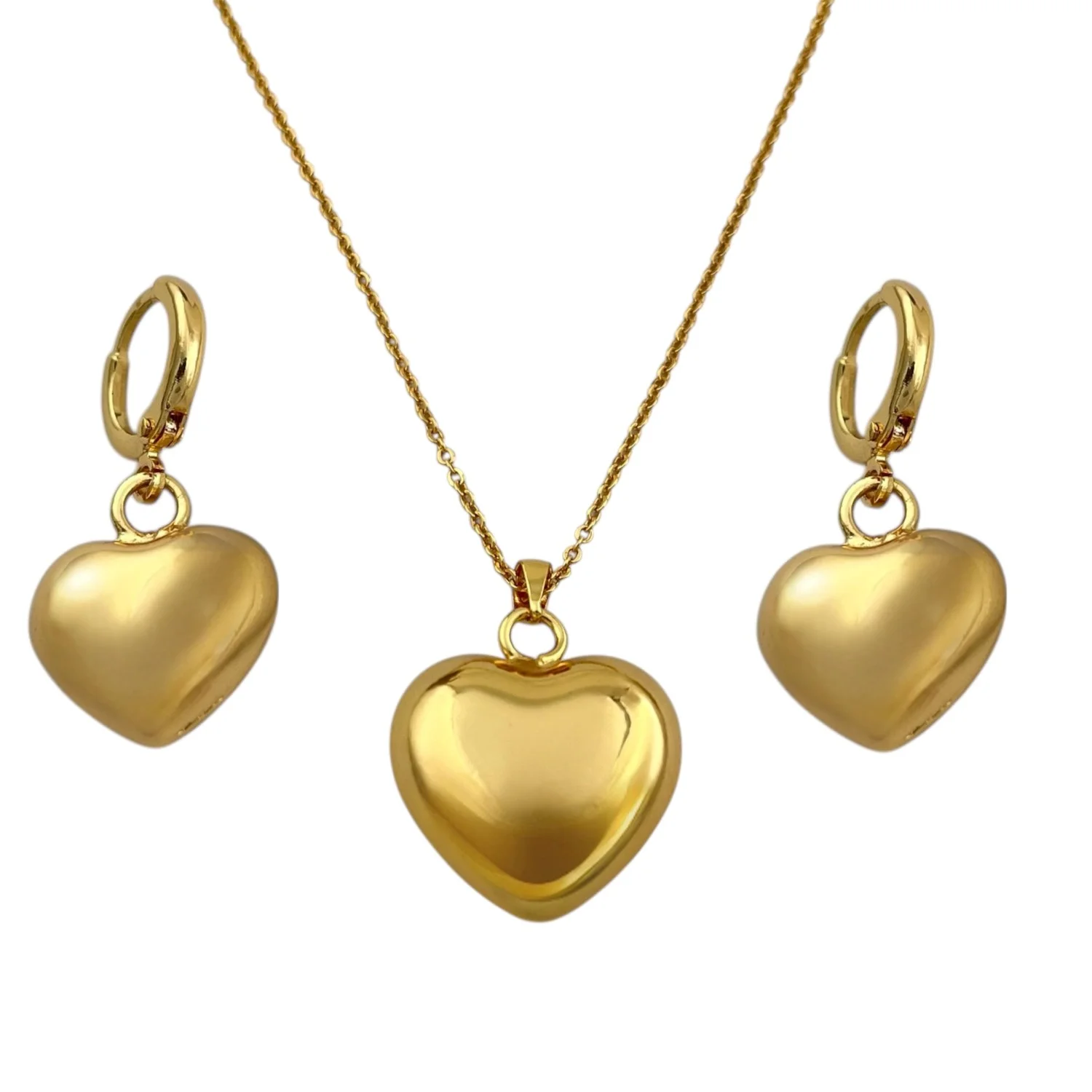 نیم ست زنانه با طرح قلب، ظاهری شیک و دوست‌داشتنی