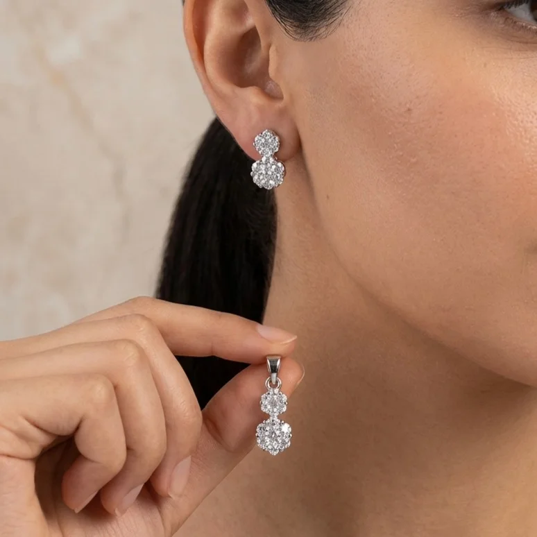 نیم‌ست زنانه طرح جواهری الماس‌درخشان با نگین‌های براق (آویز و گوشواره)