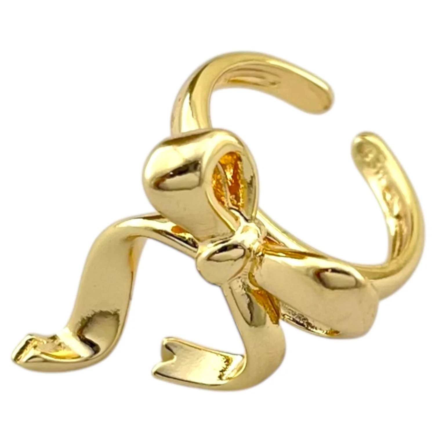 انگشتر زنانه مینیمال با طرح پاپیون طلایی و ظریف