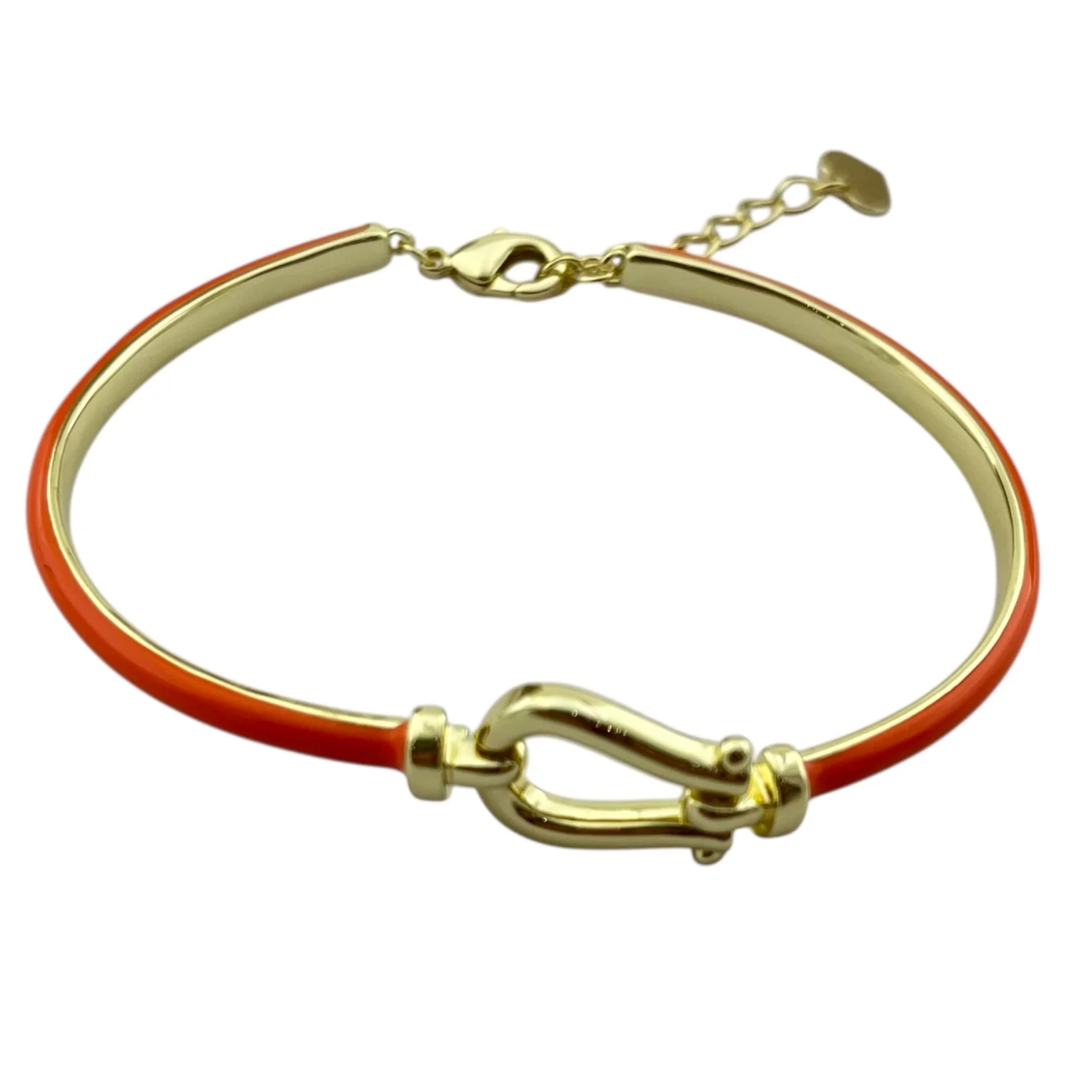 دستبند زنانه با طرح میناکاری فرد، ظرافت و رنگ در کنار هم