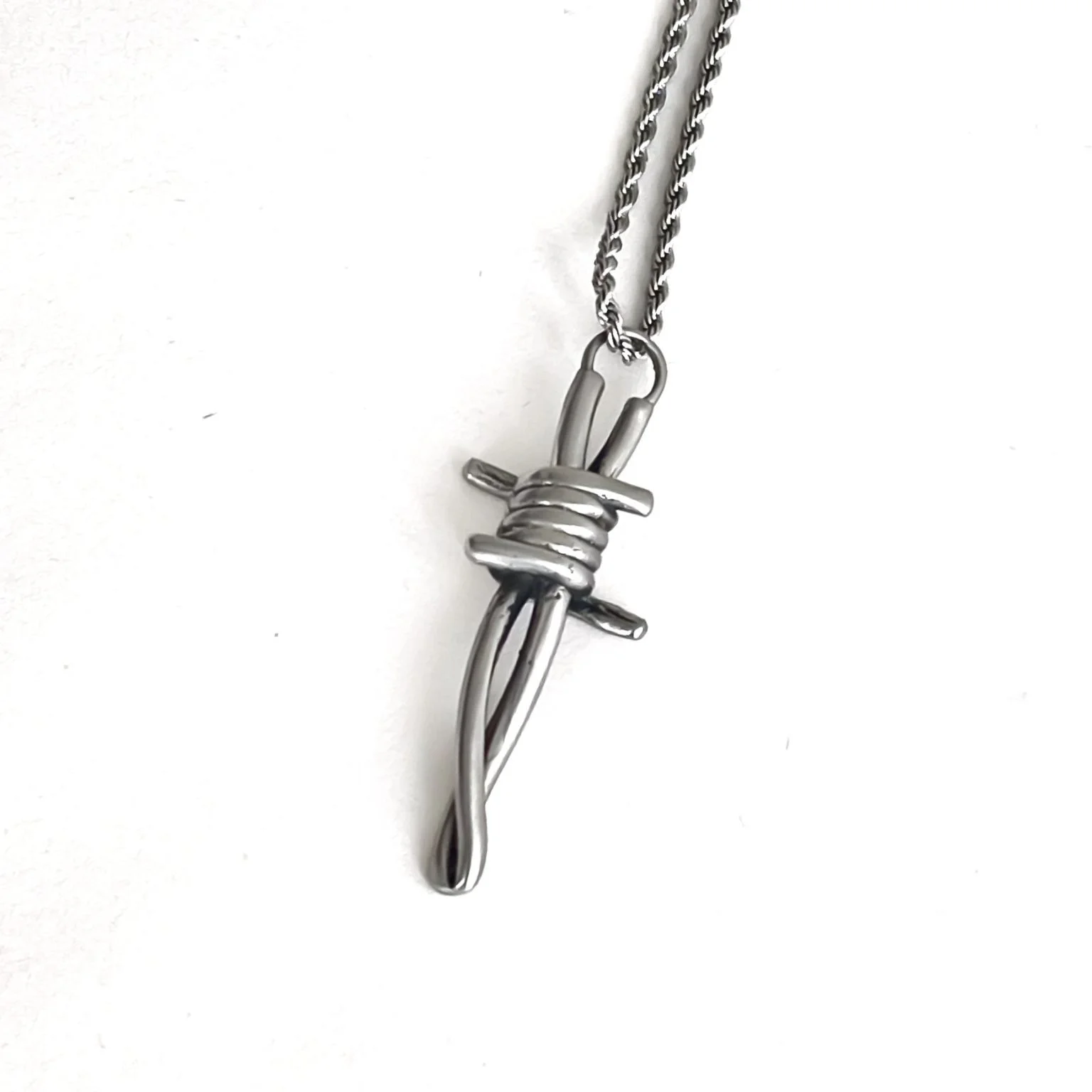 گردنبند مردانه طرح آزادی، اکسسوری خاص برای استایل منحصر به فرد