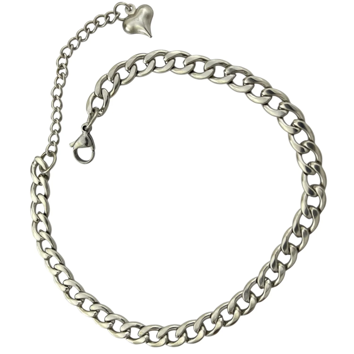 پابند زنانه با طرح کارتیه، ظرافت و درخشش در هر قدم