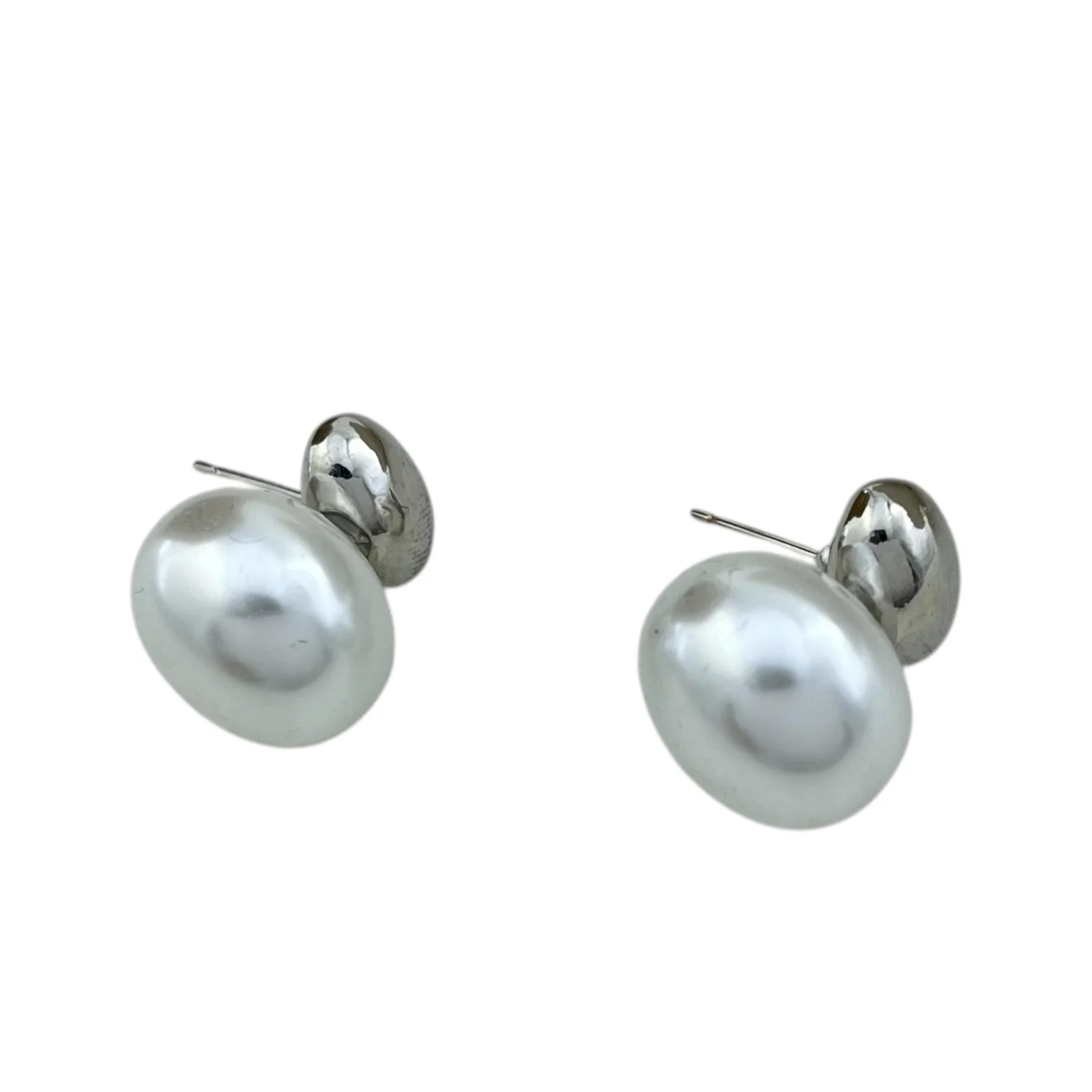 گوشواره زنانه طرح مروارید، ظرافت بی‌نظیر و درخشش خیره‌کننده